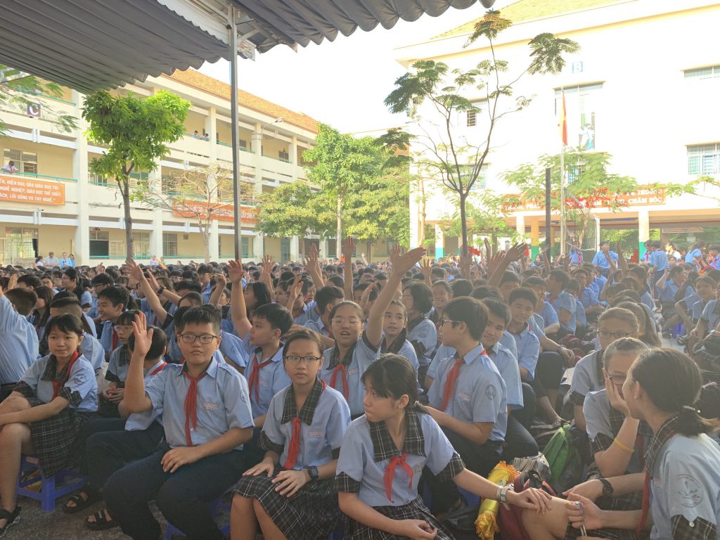 học tiếng Anh của học sinh