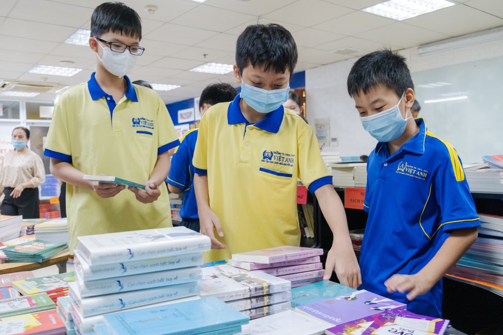 học giỏi tiếng Anh lớp 6