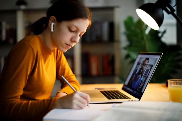 học tiếng Anh online